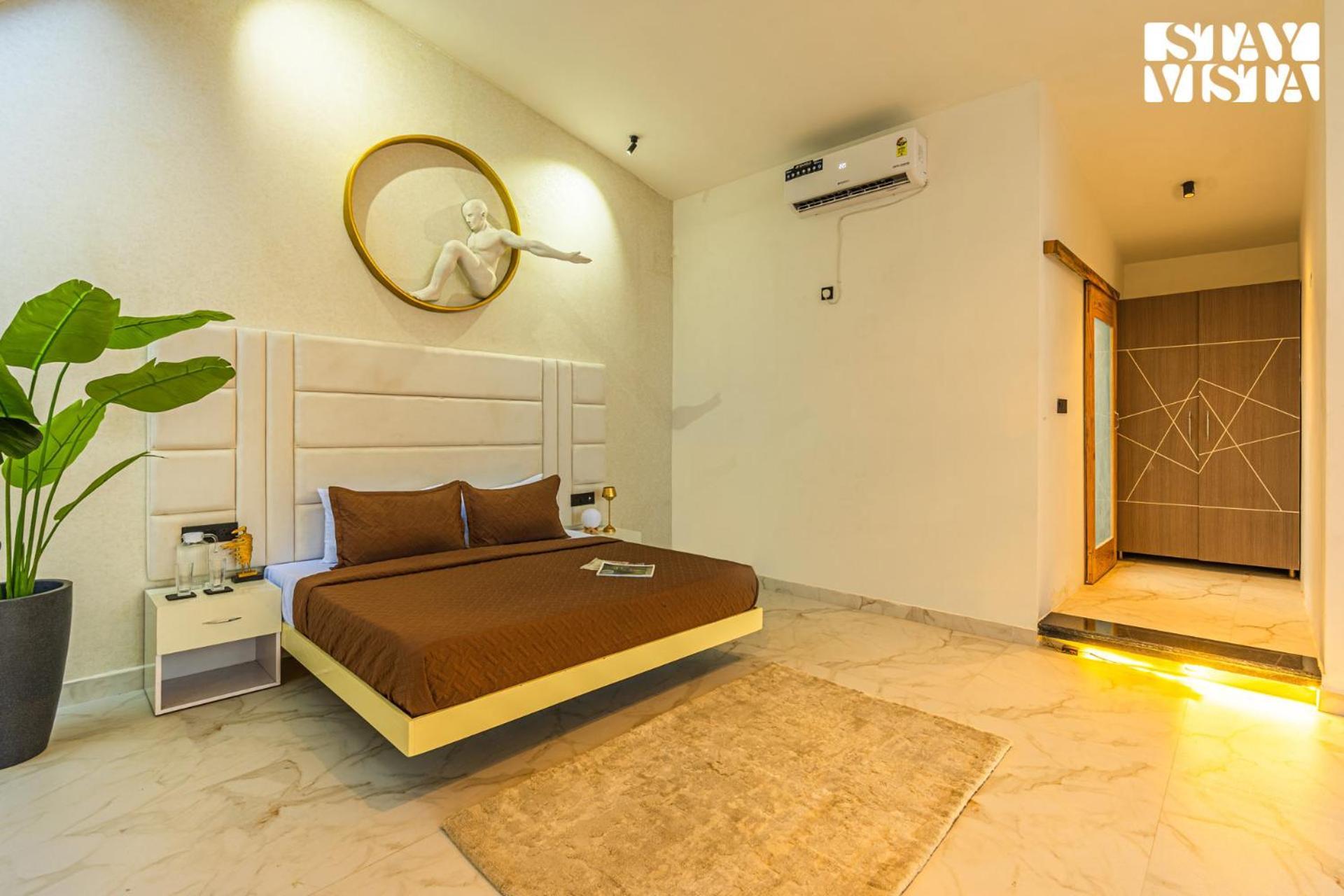 Stayvista At Luna Nova With Outdoor Pool - ราณีเขต ภายนอก รูปภาพ